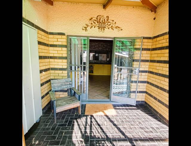 3 BEDROOM HOUSE FOR SALE IN ROTHDENE